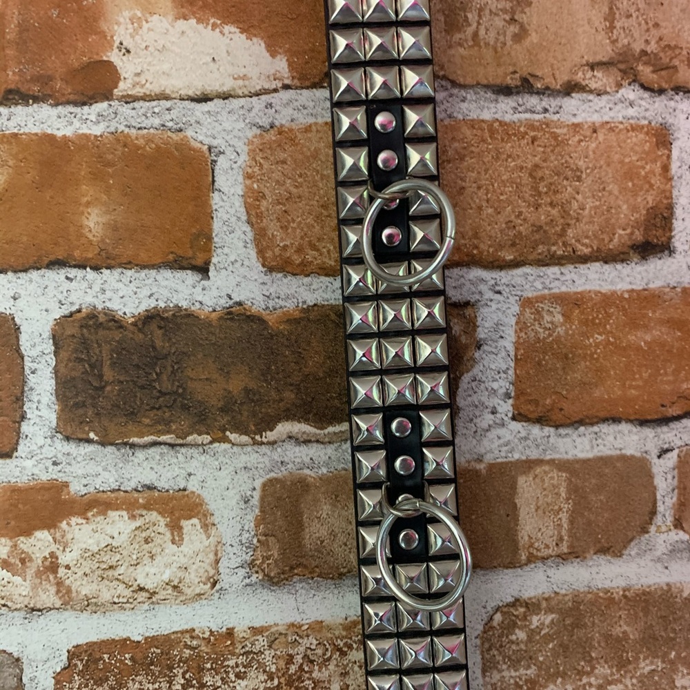 HOT topic D-ring belt size L